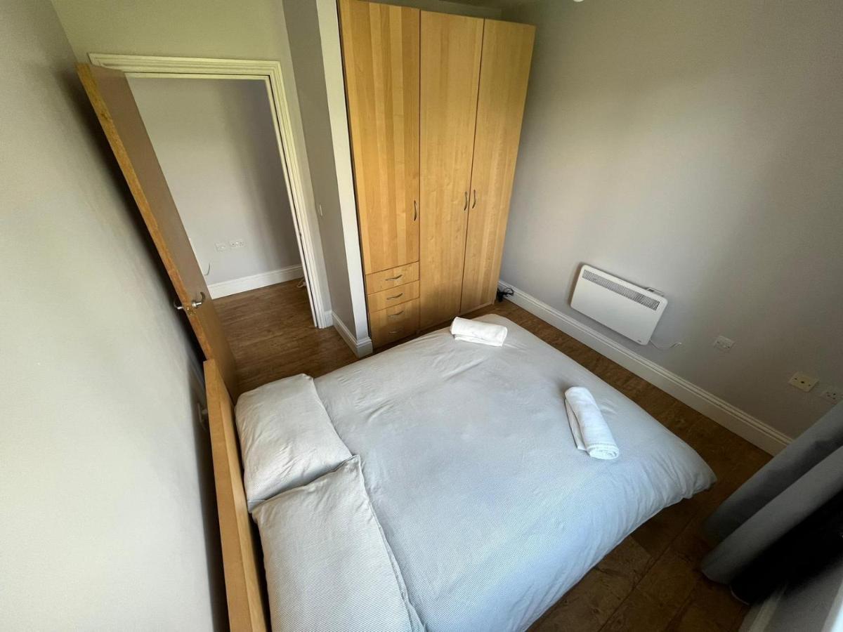 Apartamento London Modern Flat Near Transports Exterior foto