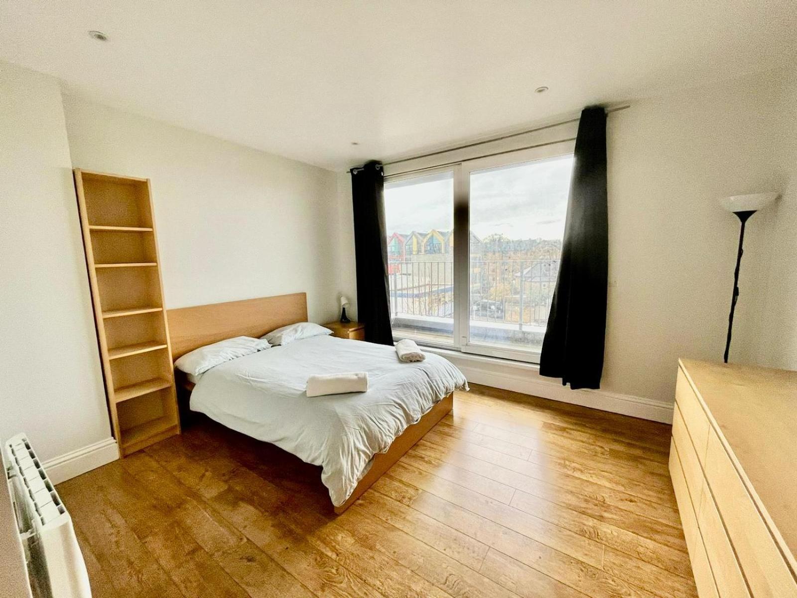 Apartamento London Modern Flat Near Transports Exterior foto